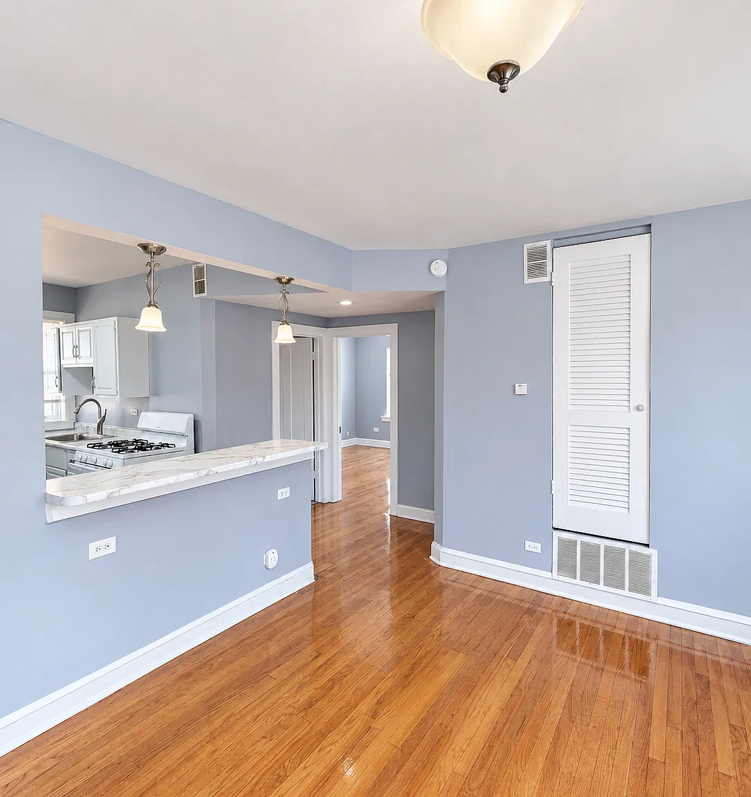 2 bed, 650 sqft, $1,500 — Photo 4