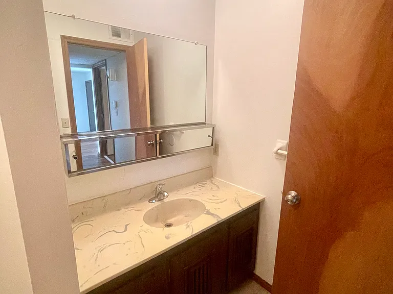 3400 Balboa Ln #20 — Photo 11