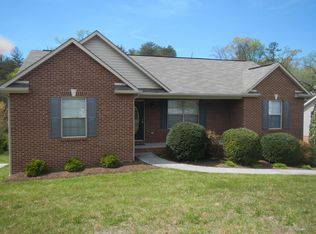 149 Cottonwood Meadow Rd, Powell, TN 37849