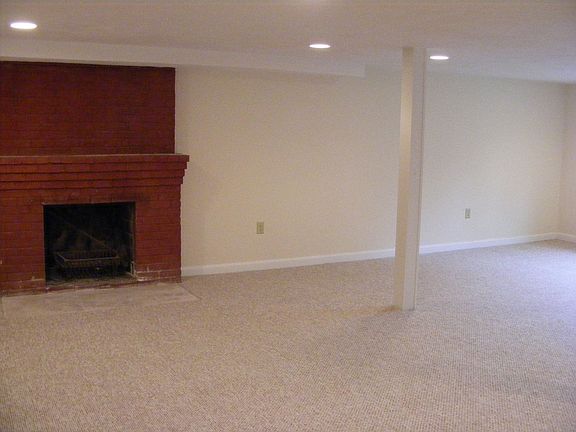 Huge Finished Basement!