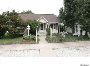113 S Sylvan St, Ashland, IL 62612