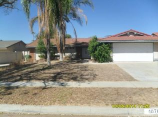 1076 Country Club Ln, Corona, CA 92878