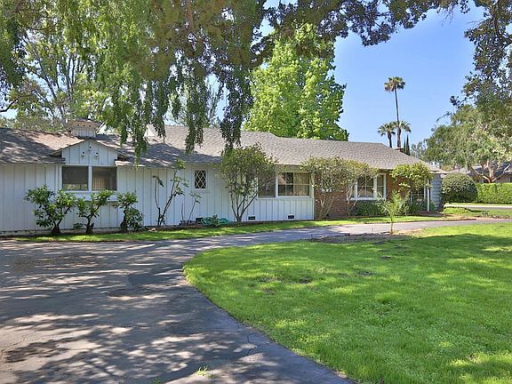 3rd image of 3180 E California Blvd