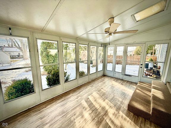 5th image of 605 Somerset Dr
