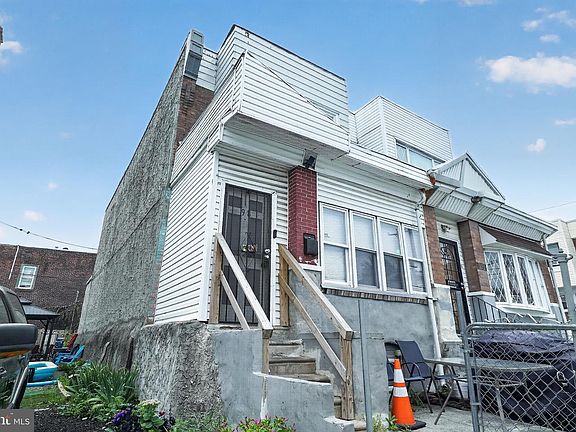 2nd image of 918 W Rockland St