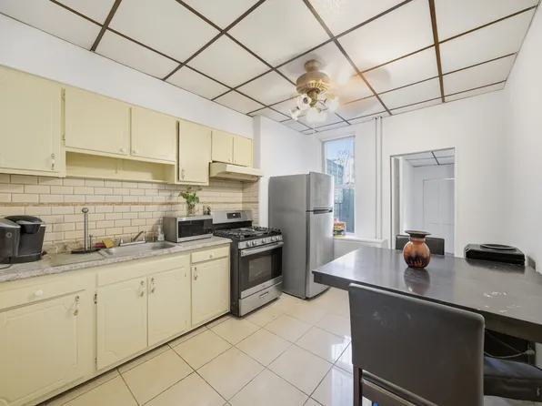 222 47th Street image 13 of 28