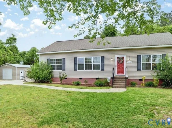 19612 Plumside Ln, West Point, VA 23181