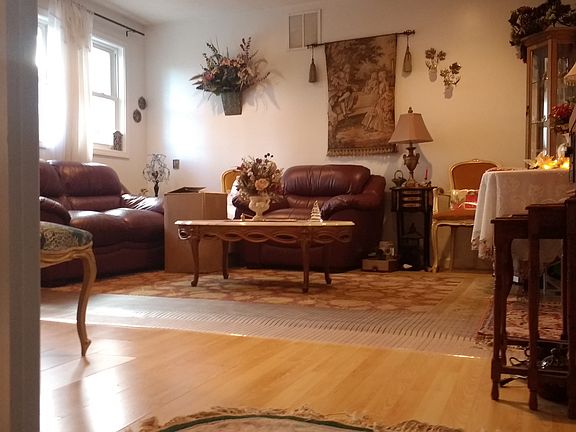 2nd image of 14936 Greymont Dr
