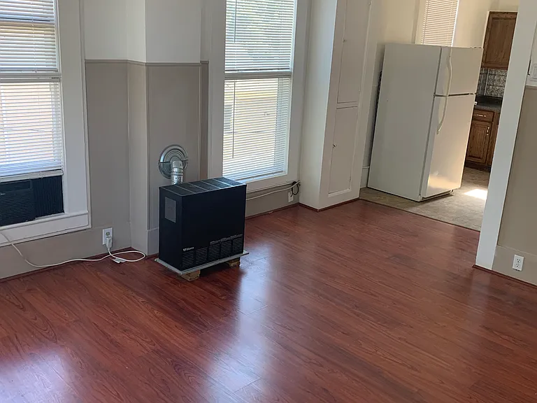 246 B St #5 — Photo 3