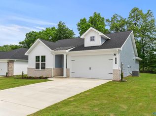 34 Aurora Cir, Fayetteville, TN 37334