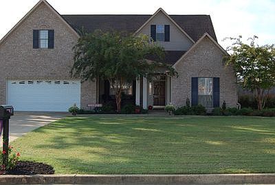 1st image of 145 Garden Terrace Dr