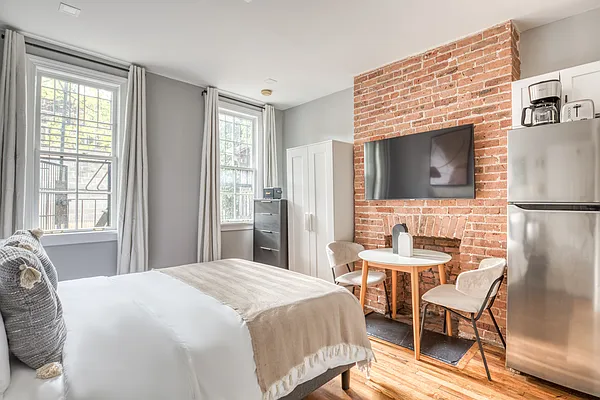 Rented by Centennial Properties NY | media 4