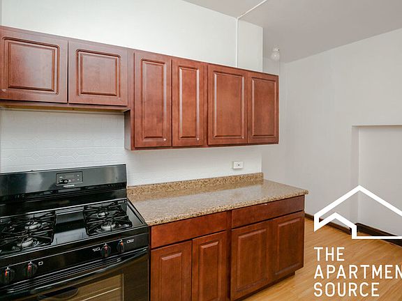 3rd image of 1943 Wesley Ave APT 201