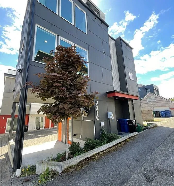 2210 NW 60th St