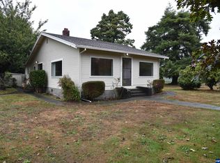 4302 3rd St, Tillamook, OR 97141