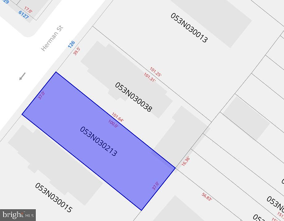 2nd image of 122 E Herman St