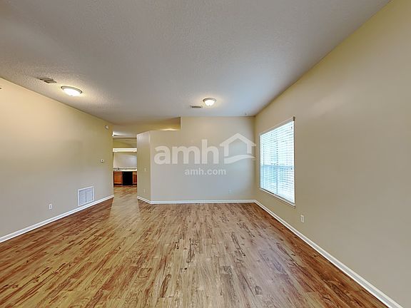 3rd image of 3287 Sexton Dr