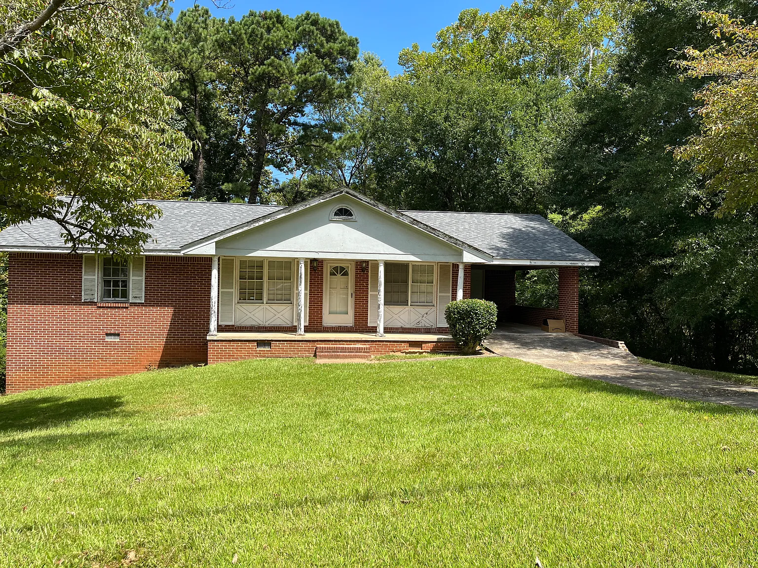 3 bed, 2.5 bath, 1368 sqft, $1,750 — Photo 1