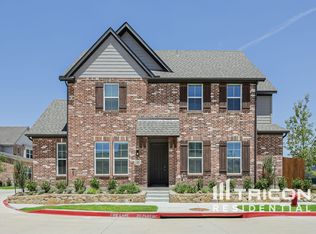 1102 Fallgate Dr, Saginaw, TX 76179