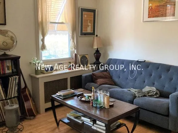 1236 S 10th St, Philadelphia, PA