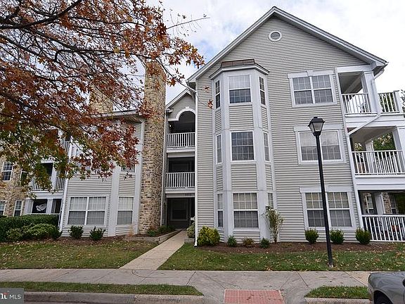 3rd image of 5605 Willoughby Newton Dr Unit 32