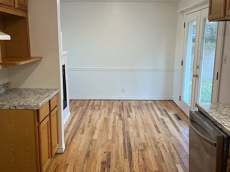 282 N 1030th St W — Photo 22