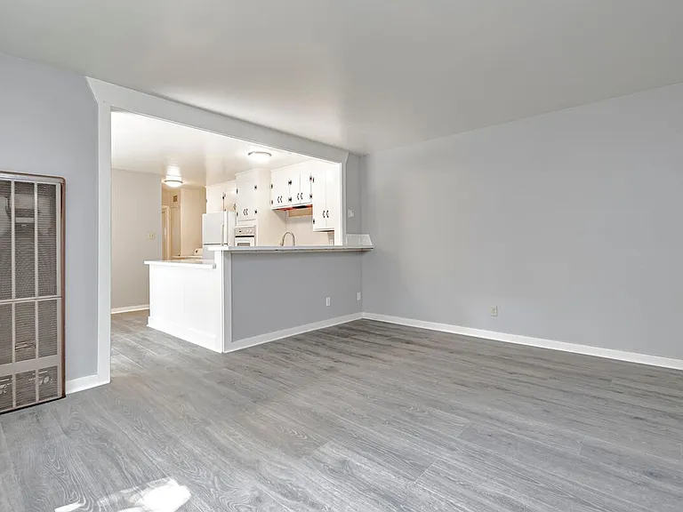 543 545 547 I Street — Photo 4