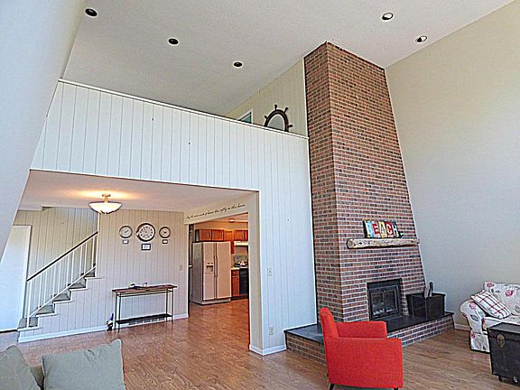 2nd image of 3138 Oak Ln