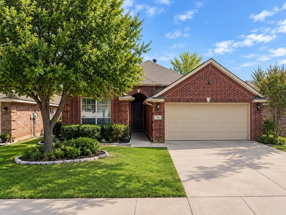 9008 Winding River Dr