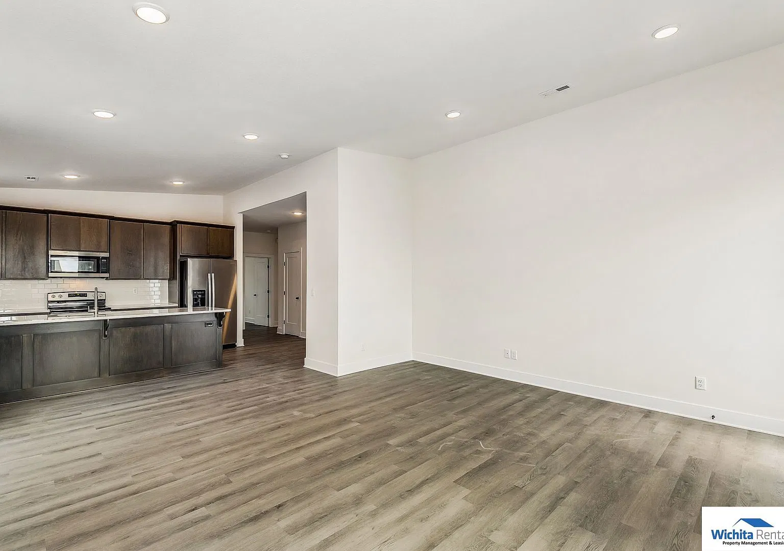 3 bed, 2 bath Patio Home — Photo 2