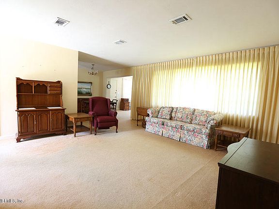 4th image of 2567 Hazel Dr