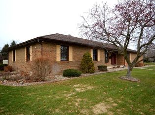 18960 Diamond Pointe Ct, South Bend, IN