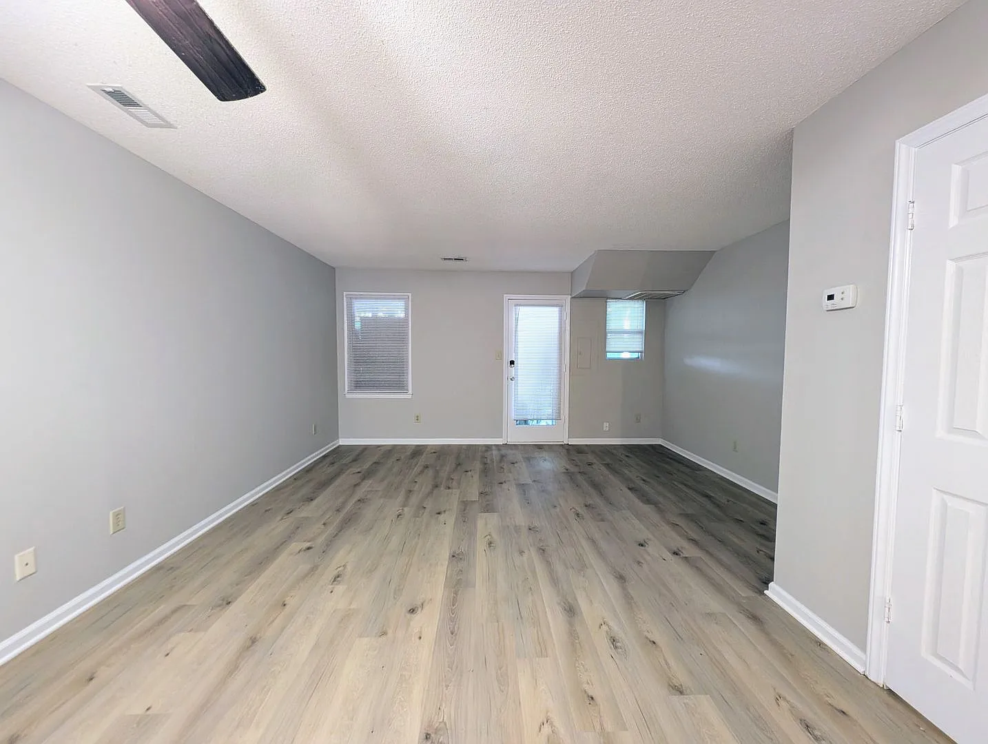 500 Forest Drive — Photo 3
