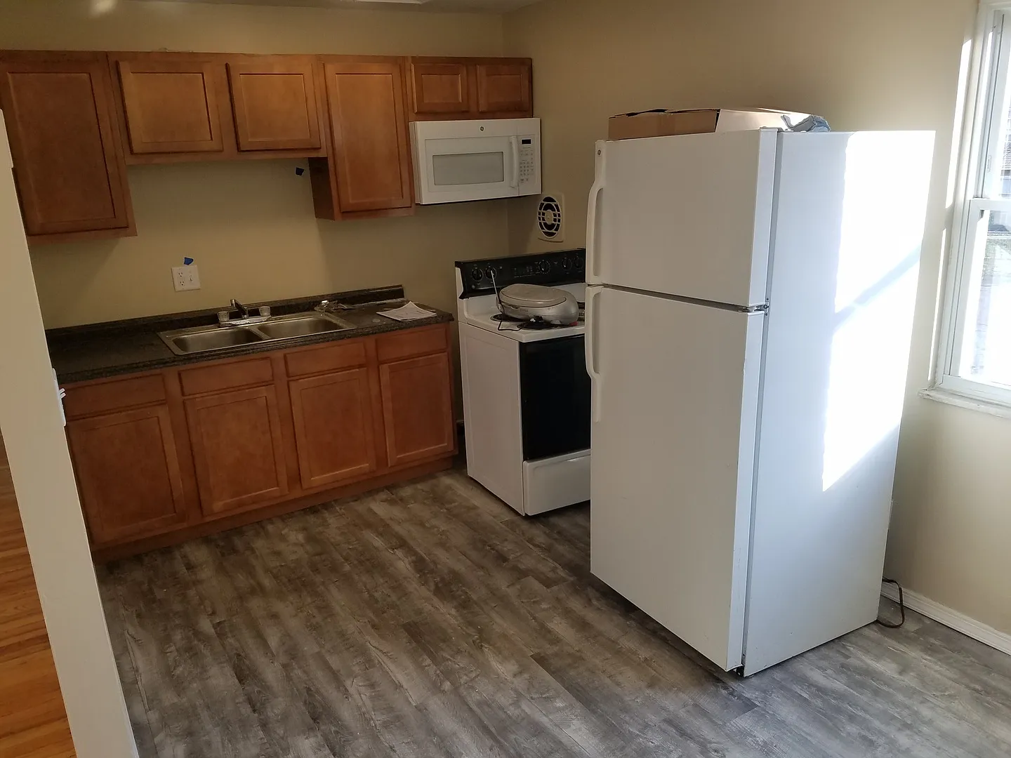 3658 Northdale Place — Photo 2