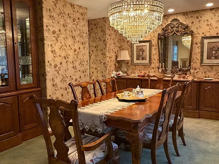 Arrowhead Dr — Photo 8