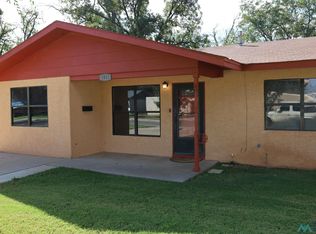 1021 N 6th St, Carlsbad, NM 88220