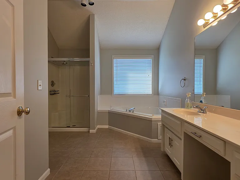6400 W 155th Pl — Photo 19