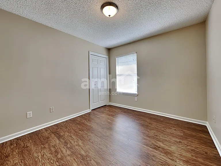 840 Mackenzie Circle St — Photo 18