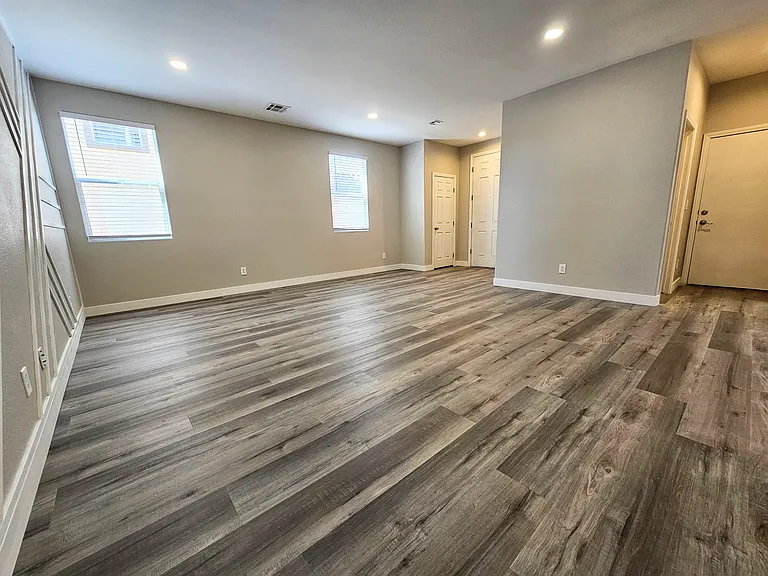768 Anacapri St — Photo 8