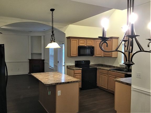 5th image of 4405 Stephen Oaks Way