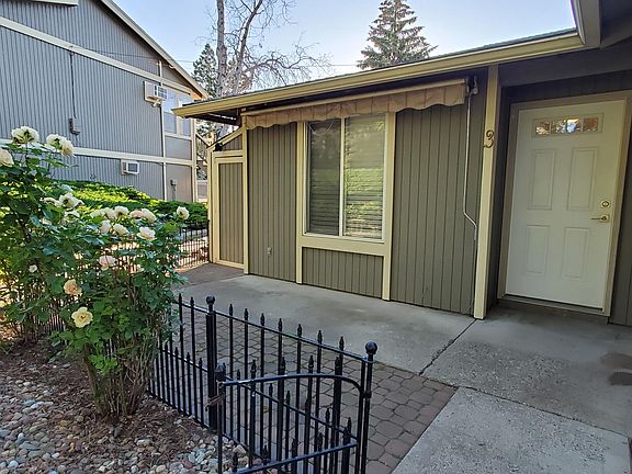 3rd image of 6013 E 6th Ave APT O3
