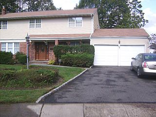 1st image of 34 Barry Park Ct