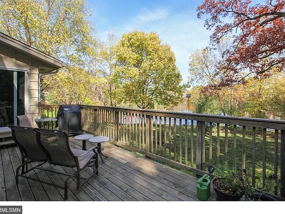 5th image of 3016 Wind Cave Ct
