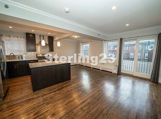 25-61 46th St #2K, Astoria, NY 11103