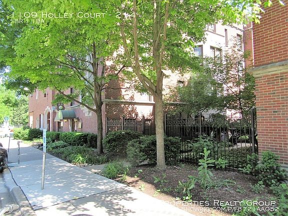 3rd image of 1109 Holley Ct #214