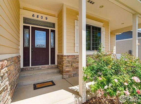 Meet your neighbors from the covered front porch