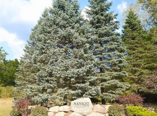 1922 Manalee Ln, Oxford, MI