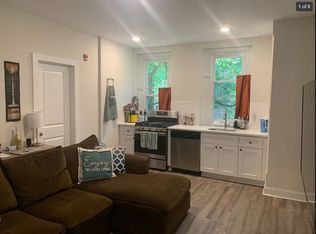 908 S 47th St #2R, Philadelphia, PA 19143
