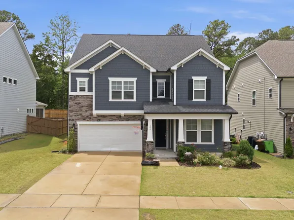 104 Gabbro Pl, Holly Springs, NC 27540