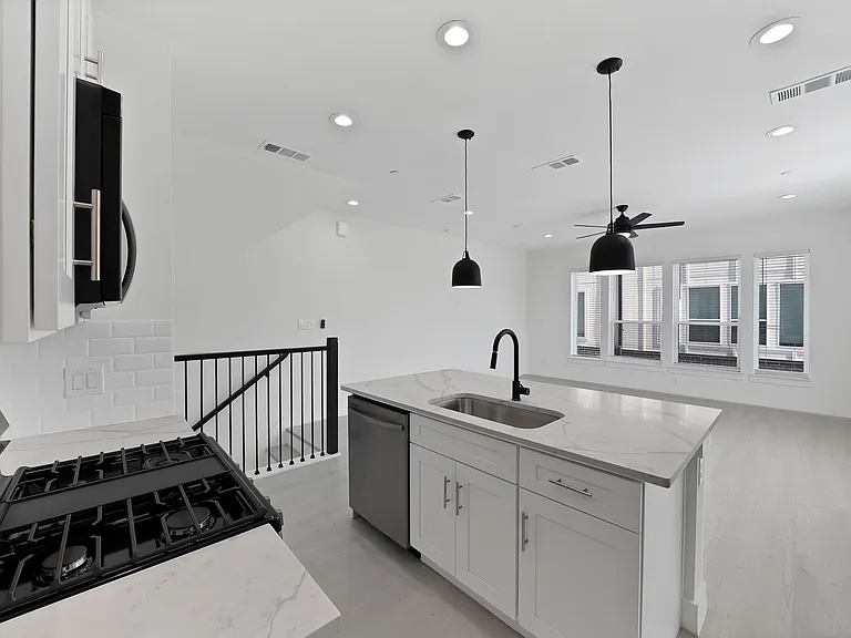 7207 Mohawk Dr #108 — Photo 22
